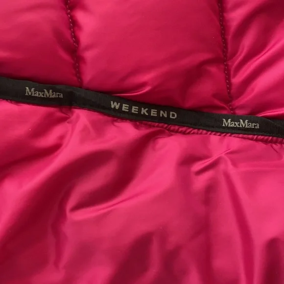 MaxMara NWOT fuchsia quilted down jacket with genuine fur